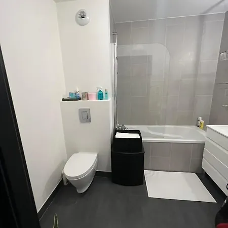Beautiful And Cosy Flat With Balcony And Parking Апартаменты *